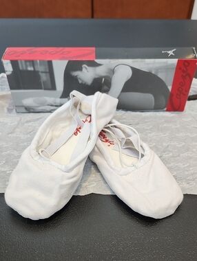 NEW - CAPEZIO Canvas Pro White Ballet Slippers - Split Sole